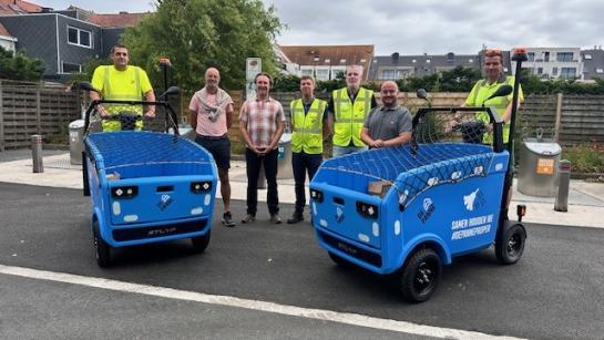 Unit reiniging neemt de stuyfkarren in gebruik
