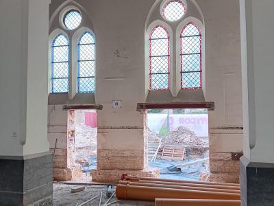 Ventilatiebuizen en doorsteek naar nieuwbouw